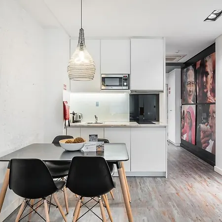 Guestready - A Polished Retreat Near St Catarina Apartamento *