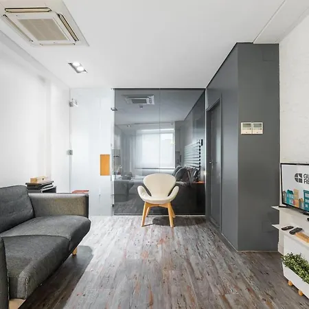 Guestready - A Polished Retreat Near St Catarina * Oporto